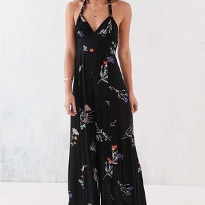 Kimchi Blue Brandy Halter Neck Floral Black Jumpsuit Size 2 Urban Outfitters